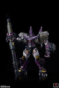 Gallery Image of Tarn Collectible Figure