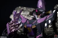 Gallery Image of Tarn Collectible Figure
