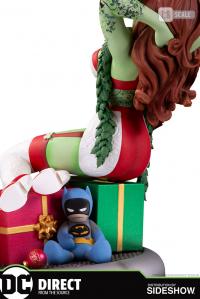 Gallery Image of Poison Ivy (Holiday Variant) Statue