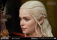 Gallery Image of Daenerys Targaryen, Mother of Dragons Statue
