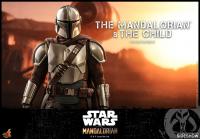 Gallery Image of The Mandalorian and The Child Collectible Set