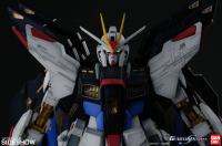 Gallery Image of Strike Freedom Gundam Collectible Figure