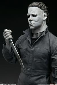 Gallery Image of Michael Myers (Silver Screen) Statue