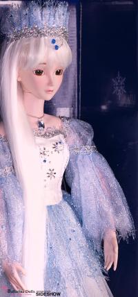 Gallery Image of Snow Queen Collectible Doll
