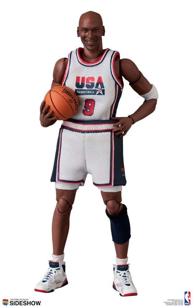 Michael Jordan (1992 Team USA) MAFEX Collectible Figure by Medicom | Sideshow Collectibles