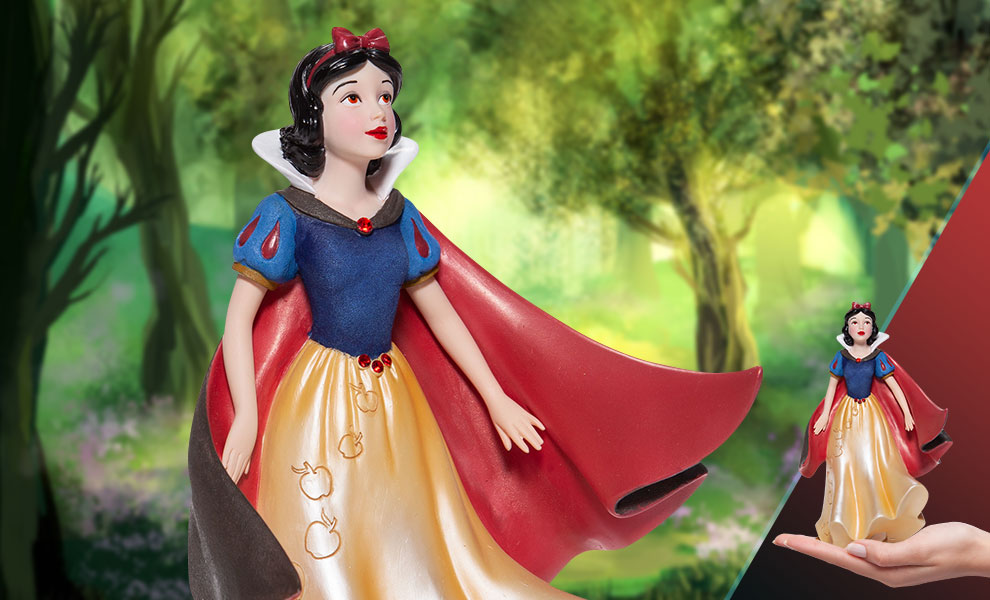 Gallery Feature Image of Snow White Couture de Force Figurine - Click to open image gallery