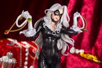 Gallery Image of Black Cat Steals Your Heart Statue