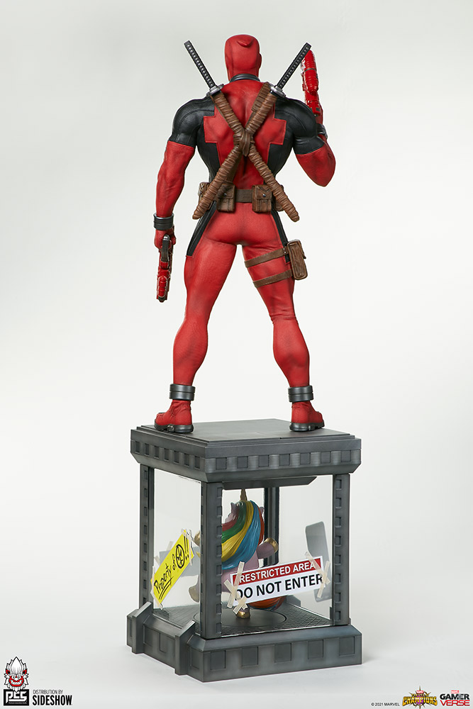 deadpool sideshow statue