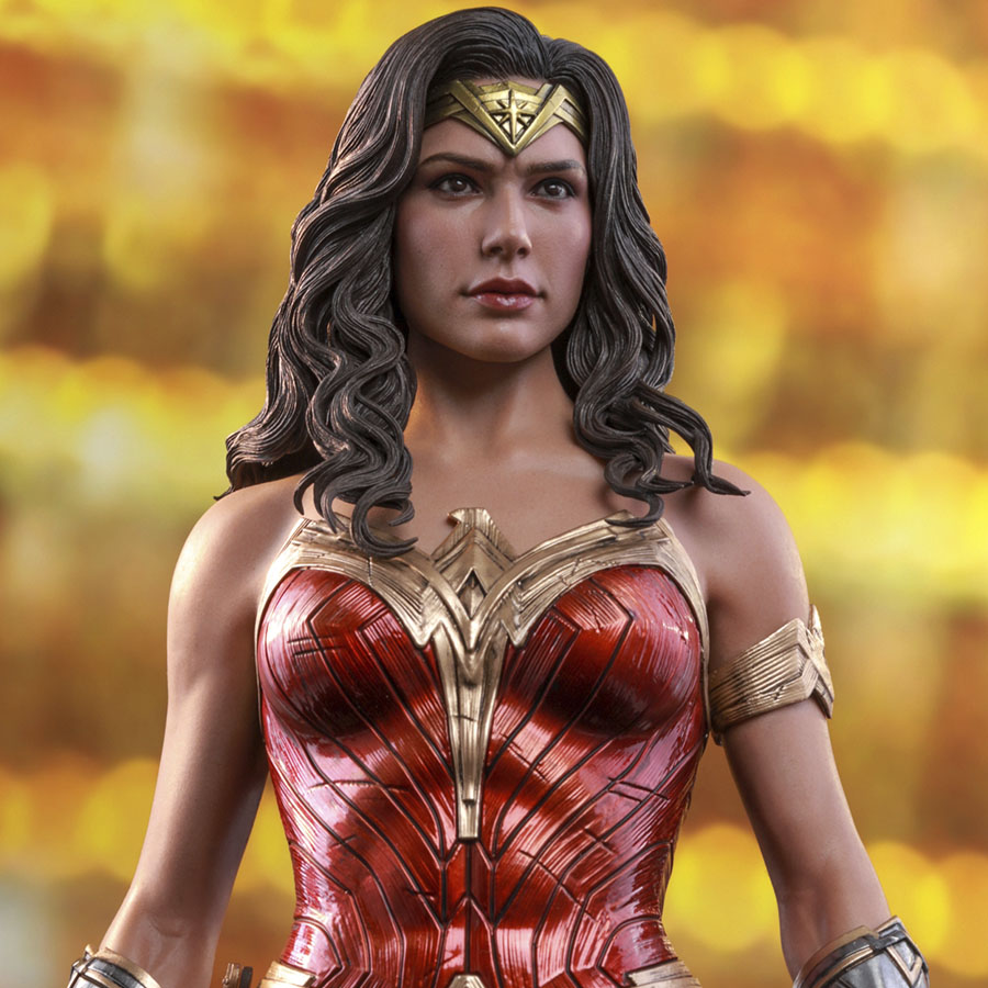 15 New Images from Wonder Woman 1984 from Recently Released Books