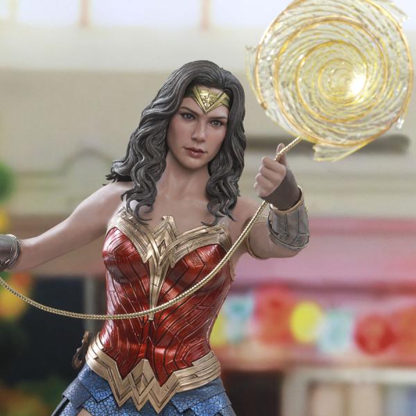 WONDER WOMAN (SPECIAL EDITION) Sixth Scale Figure by Hot Toys