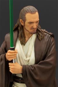 Gallery Image of Qui-Gon Jinn 1:10 Scale Statue