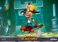 Gallery Image of Dr. Neo Cortex Statue