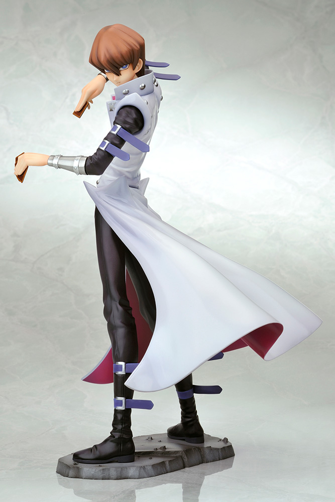 kaiba statue