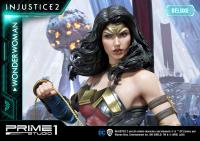 Gallery Image of Wonder Woman (Deluxe Version) Statue