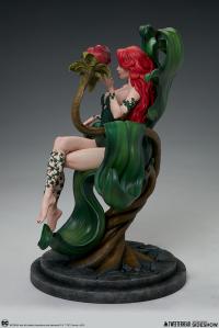 Gallery Image of Poison Ivy Maquette