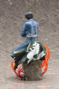 Gallery Image of Roy Mustang Statue