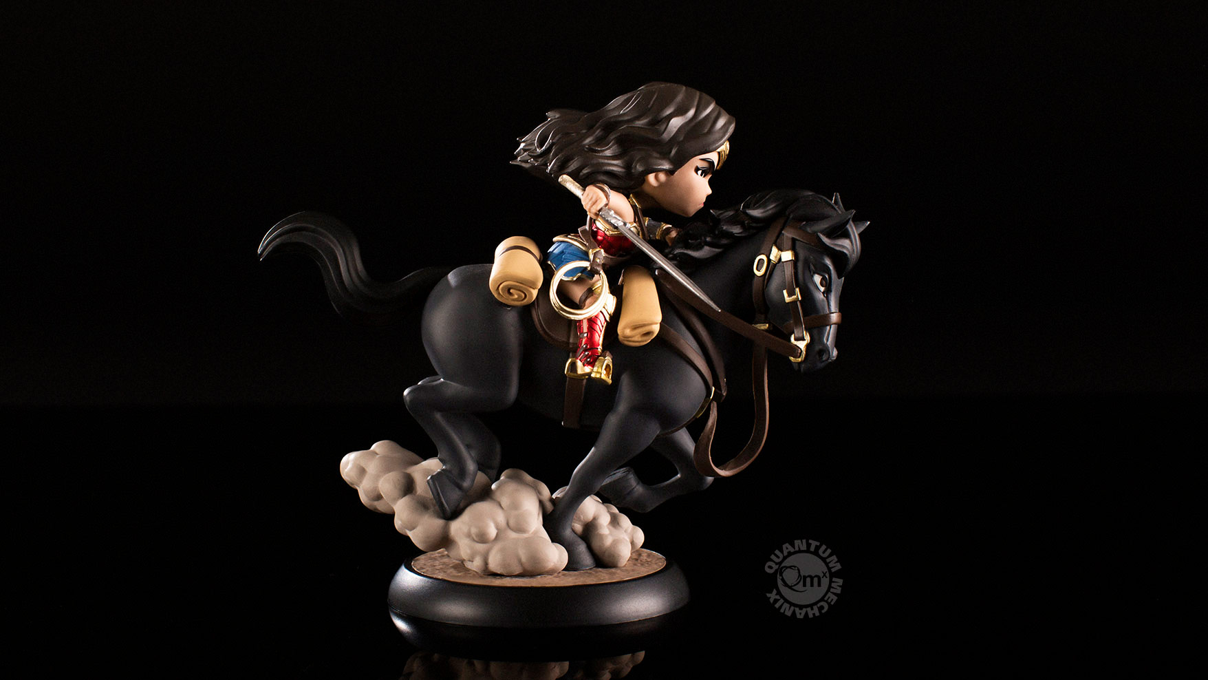 Quantum Mechanix Wonder Woman Q-Fig Max Collection Figure