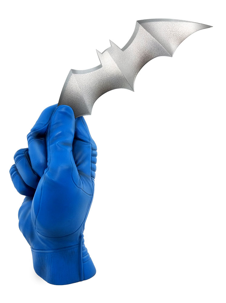 batman batarang statue