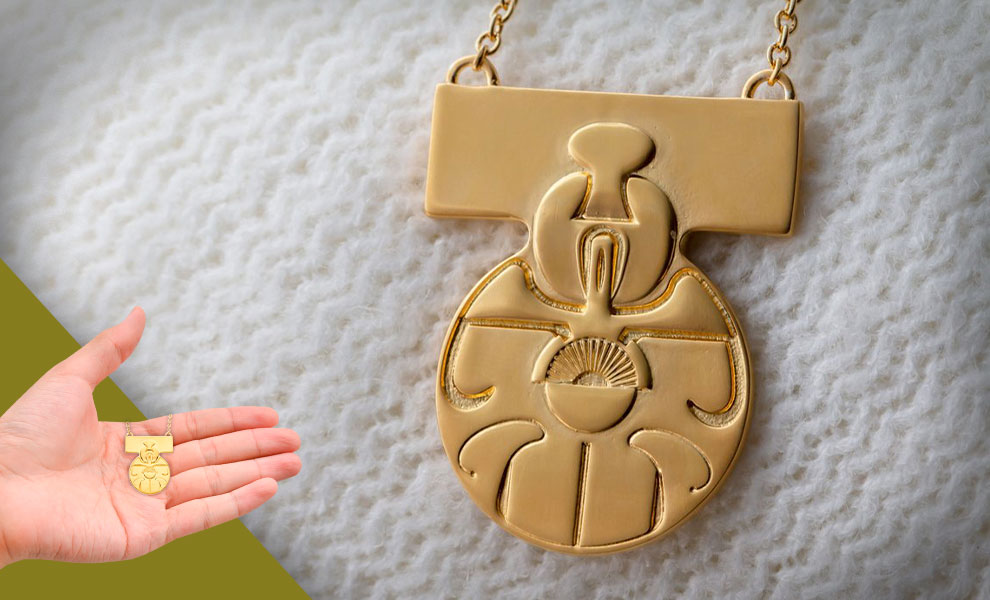 Medal of Yavin Necklace Star Wars Jewelry