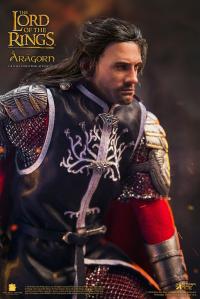 Gallery Image of Aragorn 2.0 King (Deluxe Version) Collectible Figure