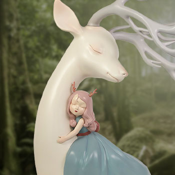 Lucky Deer Closest Collectible Figure | Sideshow Collectibles