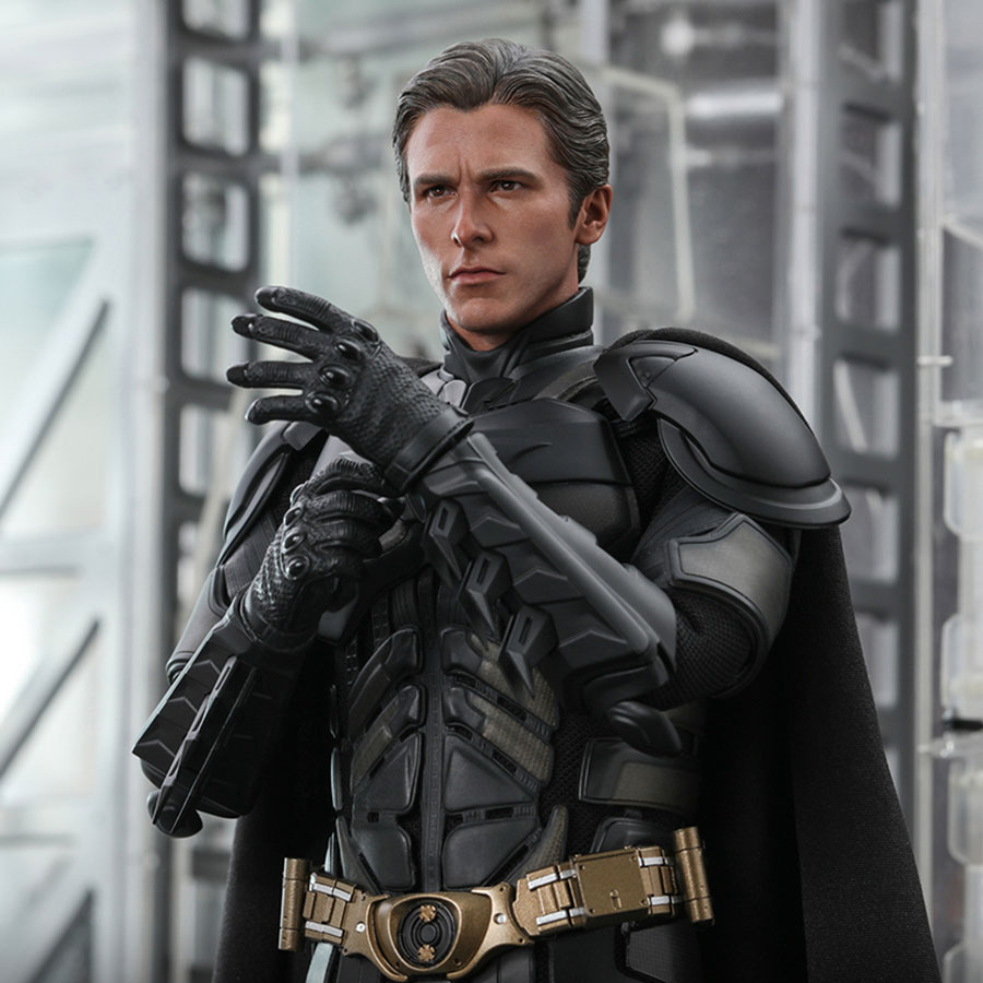 Tot ziens hervorming Beschikbaar Batman DX Series Sixth Scale Collectible Figure by Hot Toys | Sideshow  Collectibles