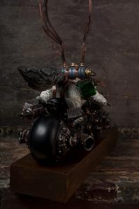 Gallery Image of Mad Wolf Statue
