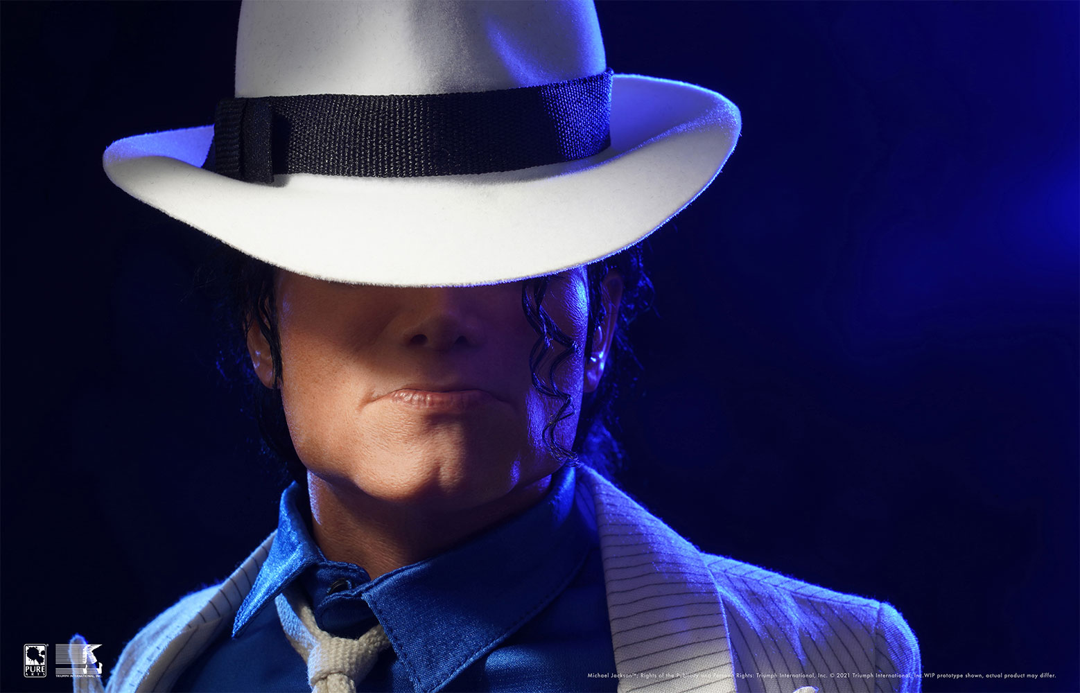 Michael Jackson: Smooth Criminal Statue 