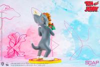 Gallery Image of Tom and Jerry – Just For You Statue