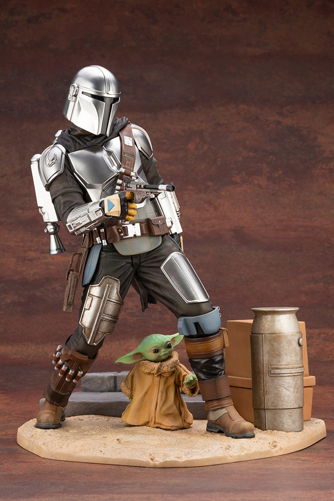 the mandalorian statue by kotobukiya