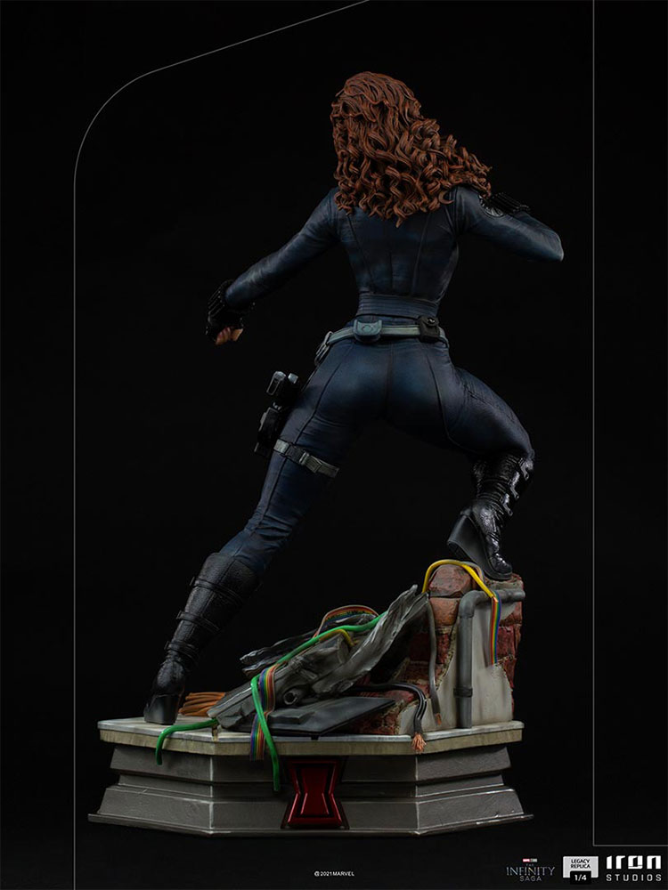 IRON STUDIOS : Black Widow 1/4 Scale Legacy Replica Statue Black-widow_marvel_gallery_60186b70970d4