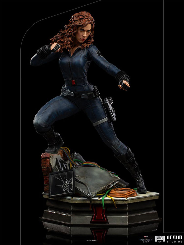IRON STUDIOS : Black Widow 1/4 Scale Legacy Replica Statue Black-widow_marvel_gallery_60186b728bf20
