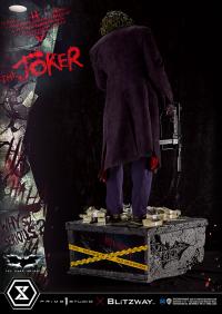 Gallery Image of The Joker (Bonus Version) 1:3 Scale Statue