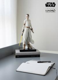 Gallery Image of Rey Porcelain Statue