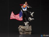 Gallery Image of Clark Kent Deluxe 1:10 Scale Statue