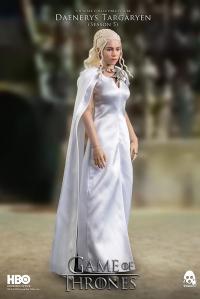 Gallery Image of Daenerys Targaryen (Season 5) Sixth Scale Figure