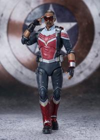 Gallery Image of Falcon Collectible Figure