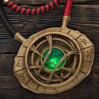 Marvel Hot Toys Avengers Doctor Strange Eye of Agamotto Keychain Necklace  Jewelry Keychain Stone Figure Pendant Children's Gift