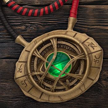 Doctor Strange Glow In the Dark Pendant Eye of Agamotto Cosplay Necklace  New | eBay