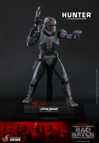 Gallery Image of Hunter Sixth Scale Figure