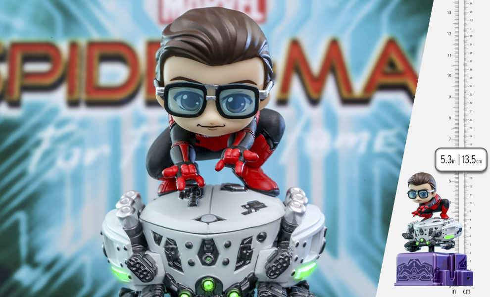 Gallery Feature Image of Peter Parker Collectible Figure - Click to open image gallery