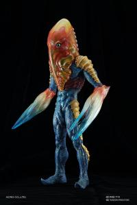 Gallery Image of Alien Metron Statue
