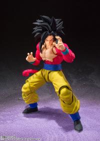 Gallery Image of Super Saiyan 4 Son Goku Collectible Figure