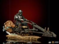 Gallery Image of The Mandalorian on Speederbike Deluxe 1:10 Scale Statue