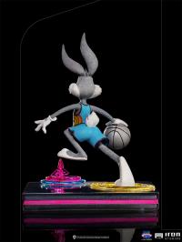 Gallery Image of Bugs Bunny 1:10 Scale Statue