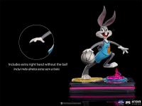 Gallery Image of Bugs Bunny 1:10 Scale Statue