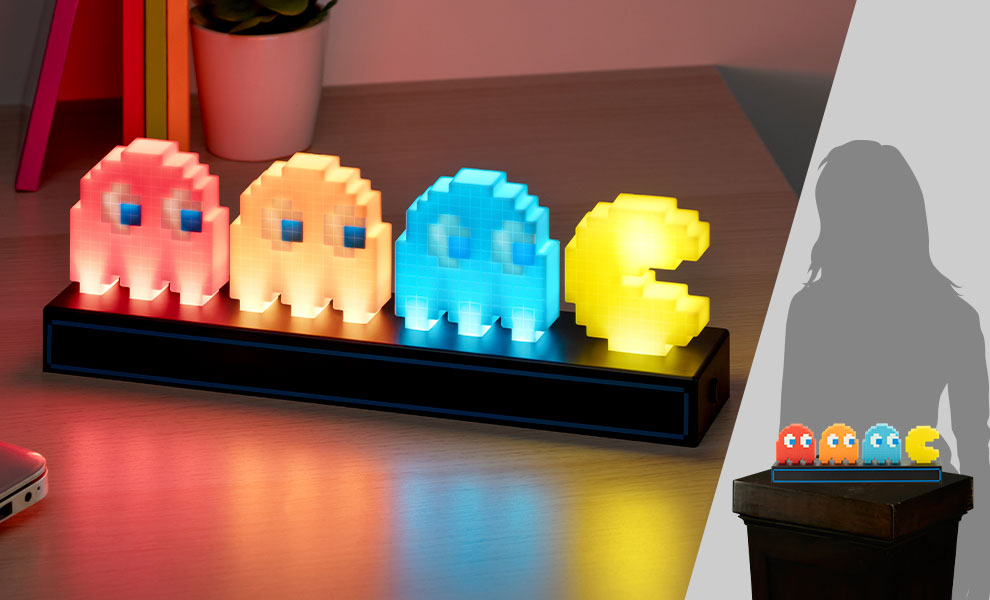 Gallery Feature Image of Pac-Man and Ghosts Light Collectible Lamp - Click to open image gallery