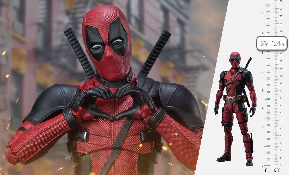 Gallery Feature Image of Deadpool Collectible Figure - Click to open image gallery