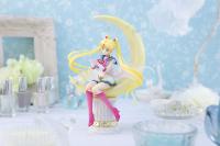 Gallery Image of Super Sailor Moon - Bright Moon & Legendary Silver Crystal Collectible Figure