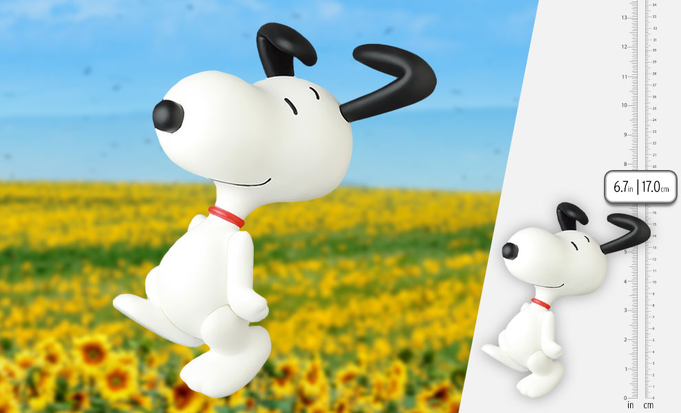 Gallery Feature Image of Hopping Snoopy (1965 Version) Vinyl Collectible - Click to open image gallery